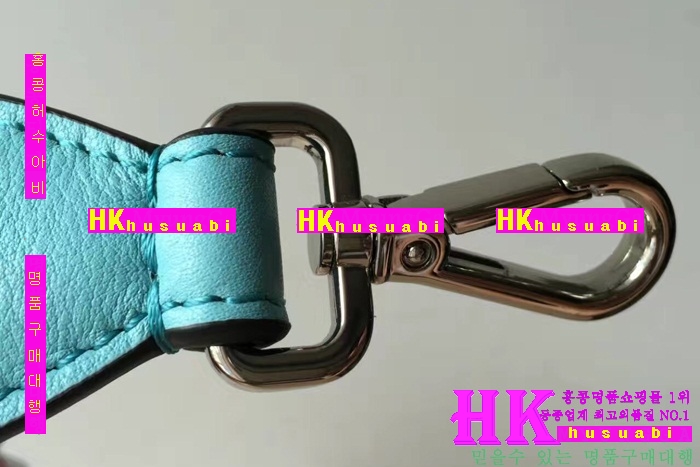 ★정품가죽사용★펜디 스트랩 숄더끈 FE22141