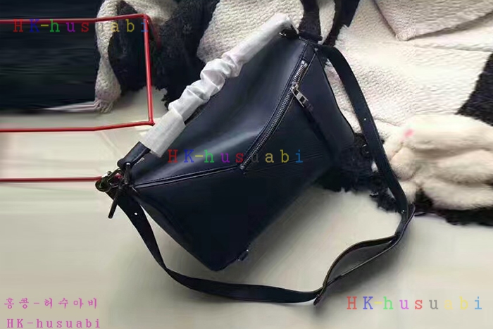 NEW 17F/W 로에베 여성 포즐 백32230NFK74-3