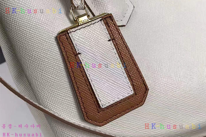 ★미러급★ NEW 17F/W 프라다  여성 신상 사피아노 퀴르 두블레백 1BG775-2