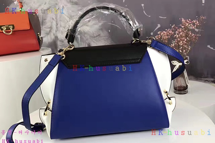 NEW 17F/W 페라가모 신상 여성 소피아숄더백 21G569-2