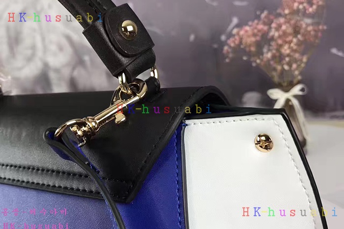 NEW 17F/W 페라가모 신상 여성 소피아숄더백 21G569-2