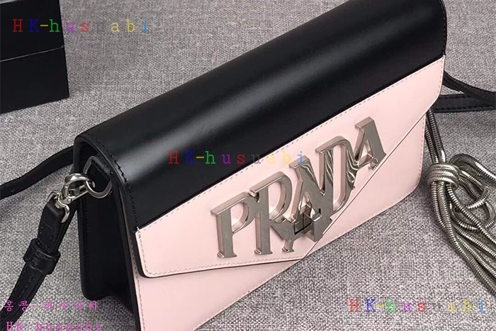 ★미러급★2018SS 프라다 가죽 숄더백 P 1BD101-3