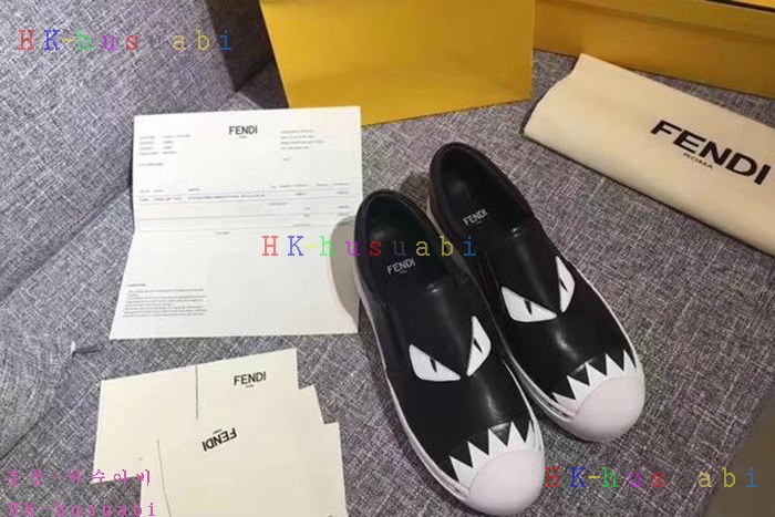 NEW 펜디 여성용 스니커즈 FD 88387