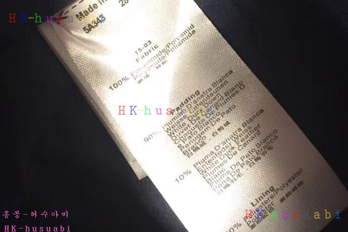 NEW  알마니 여성용 패딩 신상 AR 5814004