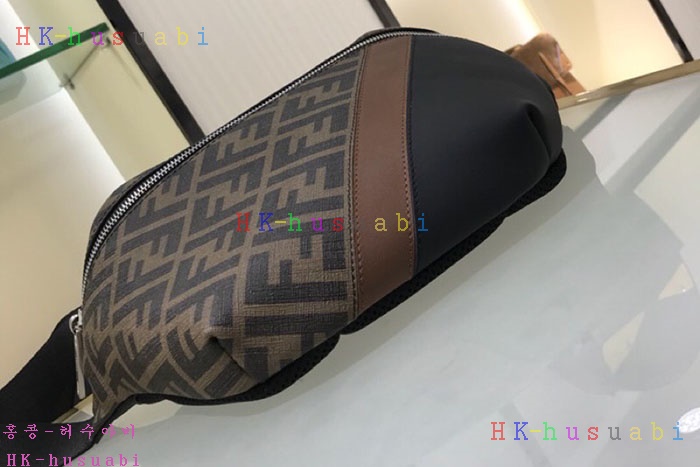 ★미러급★ 펜디 힙색 신상 F 125885