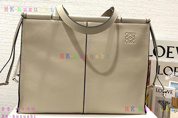 ★미러급★ 로에베 쿠션 토트백  LW 88908-3
