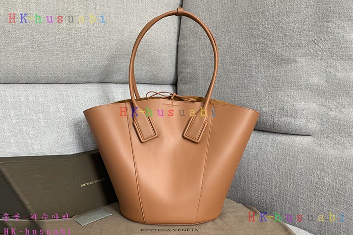 ★미러급★ 보테가베네타 미디엄 바스켓 토트 백 BV 576836
