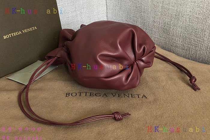 ★미러급★ 보테가베네타 드로우스트링 파우치 BV 583774-2