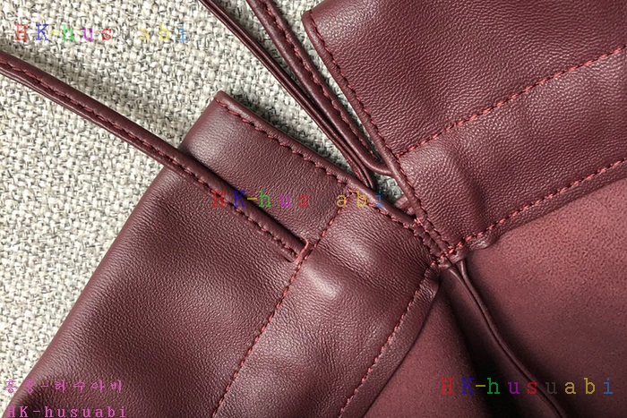 ★미러급★ 보테가베네타 드로우스트링 파우치 BV 583774-2