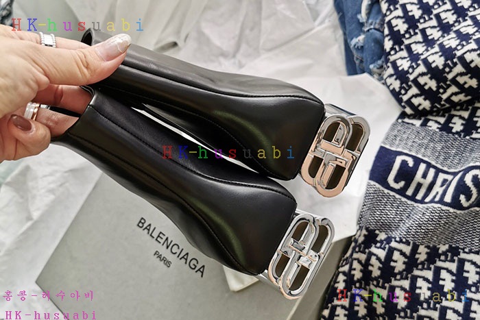 NEW 발렌시아가 신발 신상 B 375502