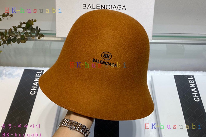 NEW 발렌시아가 모자 신상 b 370013