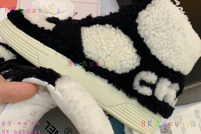 NEW 샤넬  신발 신상 CH 2225803