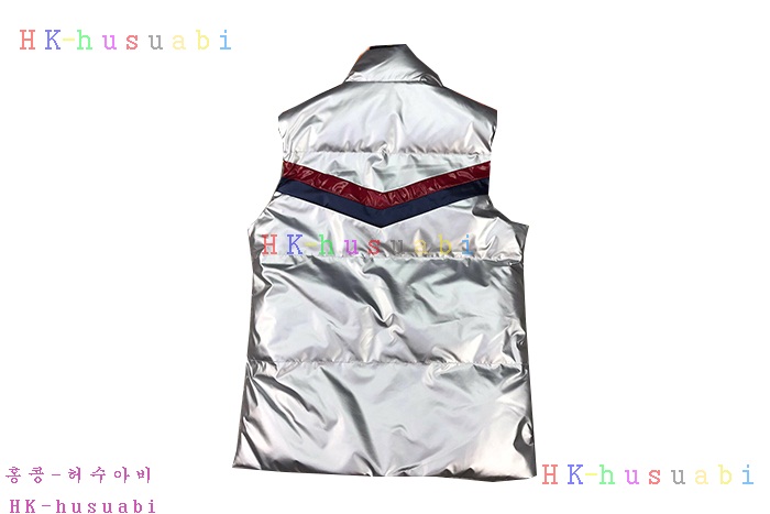 NEW 몽클레어 패딩조끼 신상 M 4241116