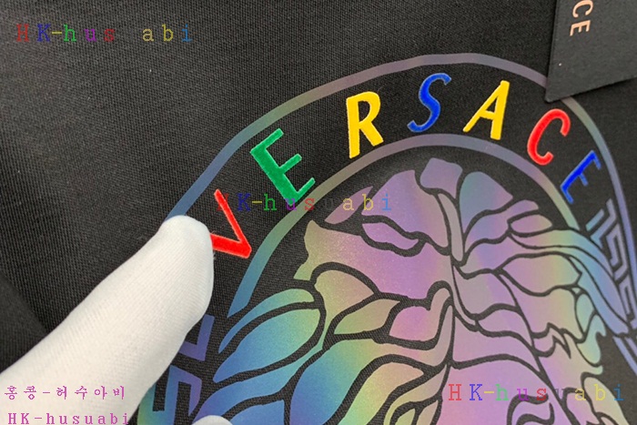 NEW 베르사체 긴팔티 신상 V 65722993