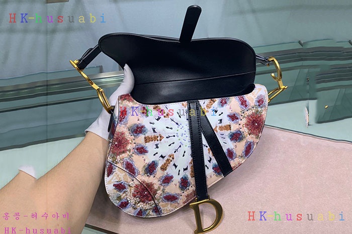 ★미러급★ 디올 새들백 DR 645580