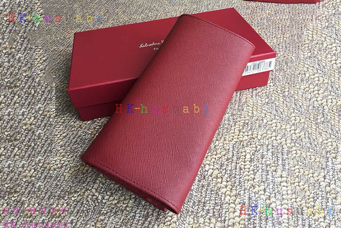 ★미러급★  페라가모 장지갑 F 22A900-4