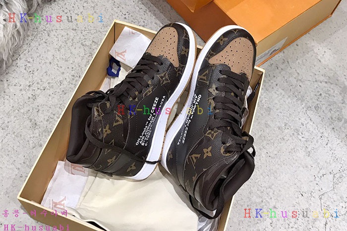 NEW 루이비통 신발 신상 LV 4582250