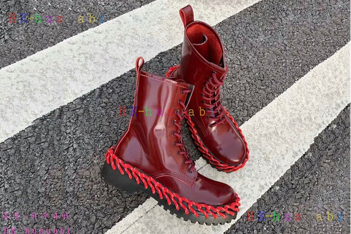 NEW 발렌시아가 신발 신상 BL 224721