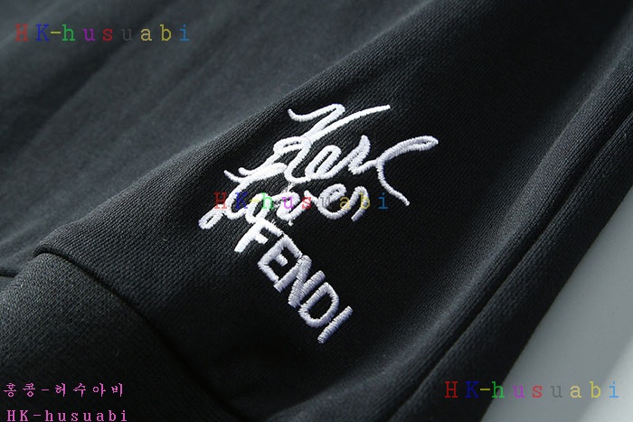 NEW 펜디 상의 신상 FD 721133