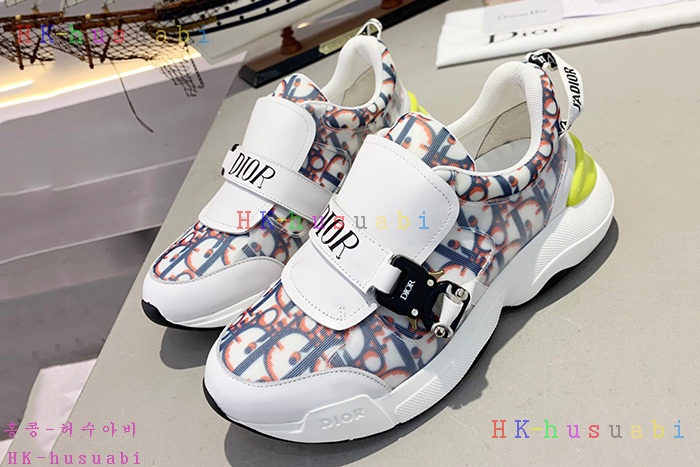 NEW 디올 신발 신상 DR 735525