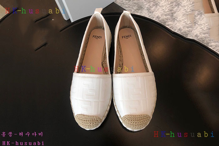 NEW 펜디 신발 신상  FD 667221
