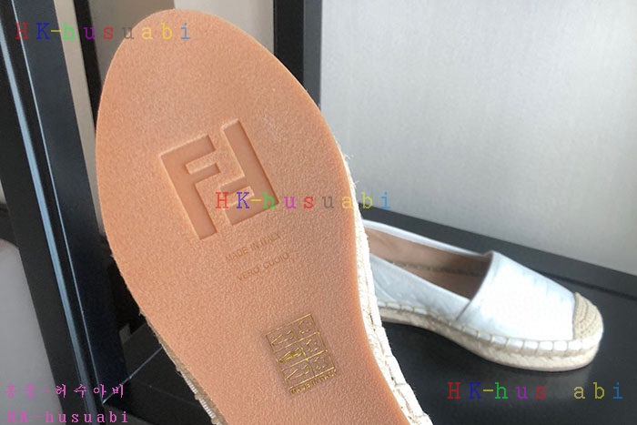 NEW 펜디 신발 신상  FD 667221