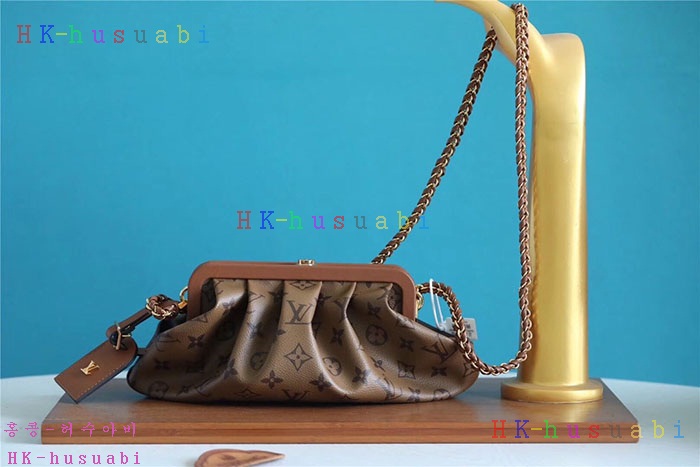 ★미러급★ 루이비통 부르시코 EW M45229