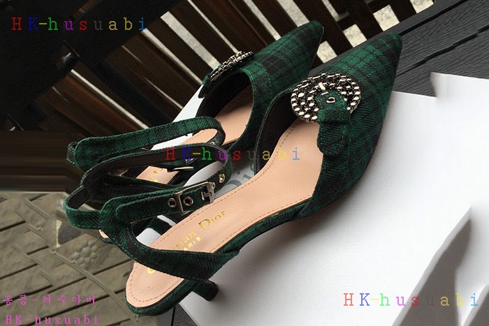 NEW 디올 신발 신상 DR 2243360