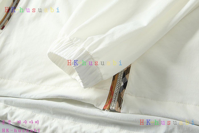 NEW 버버리 바람막이 신상 BB142256