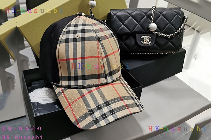 NEW 버버리 모자 신상 BB 242110