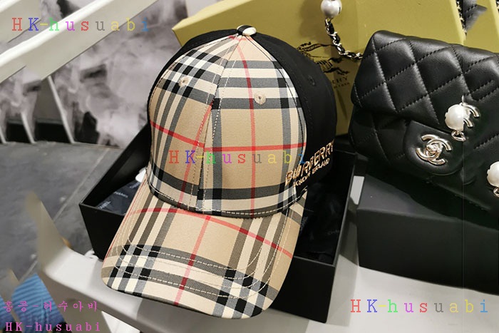 NEW 버버리 모자 신상 BB 242110