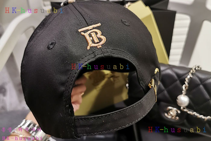 NEW 버버리 모자 신상 BB 242110
