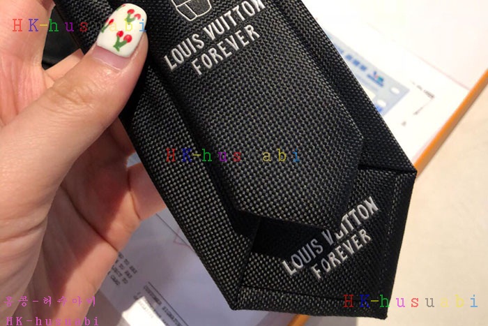 NEW 루이비통 넥타이 신상 LV 277725