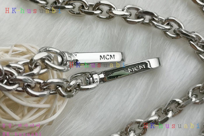 NEW 엠씨엠 숄더백 신상 M 222445