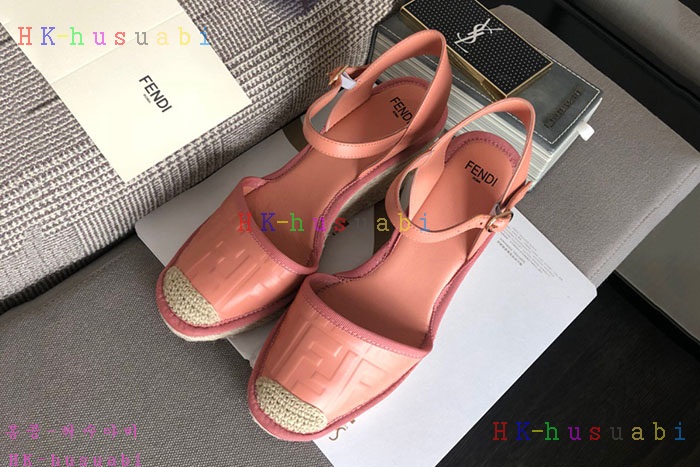 NEW  펜디 신발 신상 FD 642556
