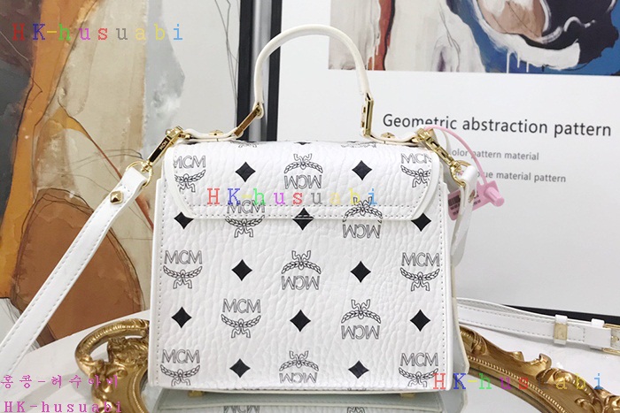 NEW 엠씨엠 토트백 신상 M 4233654