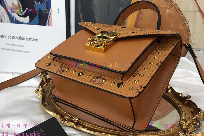 NEW 엠씨엠 토트백 신상 M 4233658