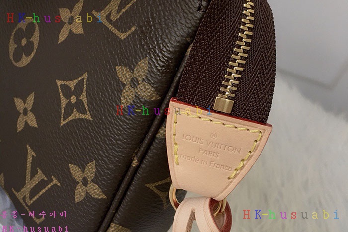 ★미러급★ 루이비통  포쉐트 악세수아 M40712
