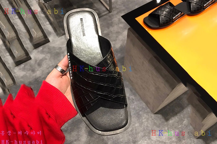 NEW  발렌시아가 슬리퍼 신상 B 333425