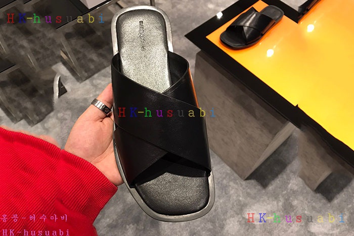 NEW  발렌시아가 슬리퍼 신상 B 333427
