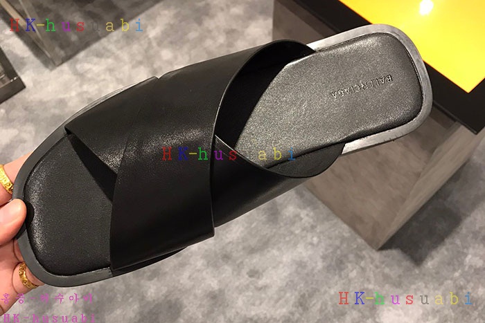NEW  발렌시아가 슬리퍼 신상 B 333427