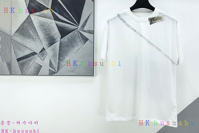 NEW   샤넬 반팔티 신상 C 4276661