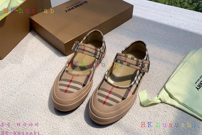 NEW 버버리 여성용 신발 BB 658255