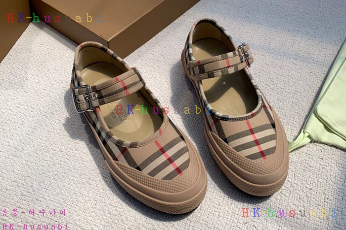 NEW 버버리 여성용 신발 BB 658255