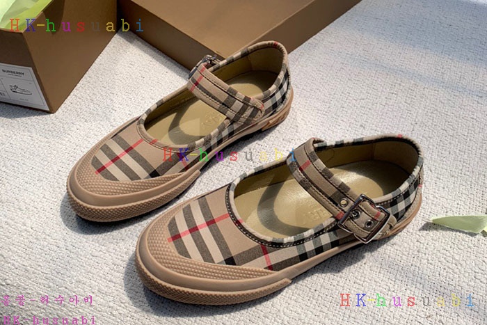 NEW 버버리 여성용 신발 BB 658255