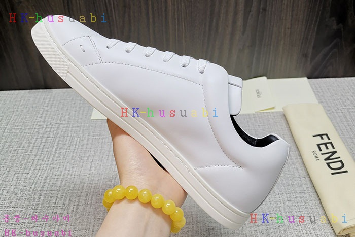 NEW 펜디 스니커즈 신상 FD5466651