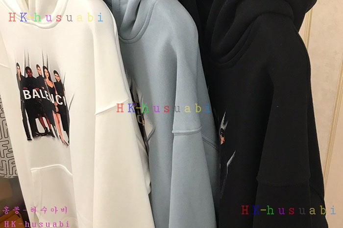 NEW 발렌시아가 후드티 신상 B2242550