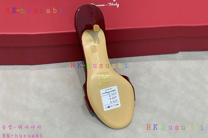 NEW 페라가모 여성 슬리퍼 F 728669