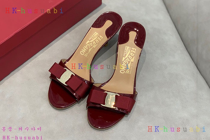 NEW 페라가모 여성 슬리퍼 F 728669