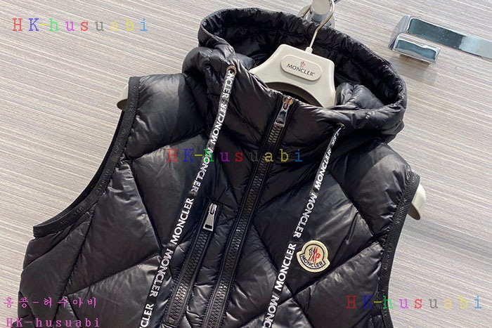 NEW 몽클레어 패딩조끼 신상 M 428887